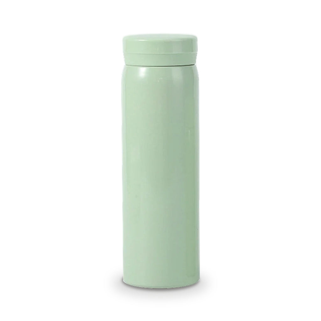 Mini mug isotherme de poche, coloris vert sauge 300 ml, sur fond blanc